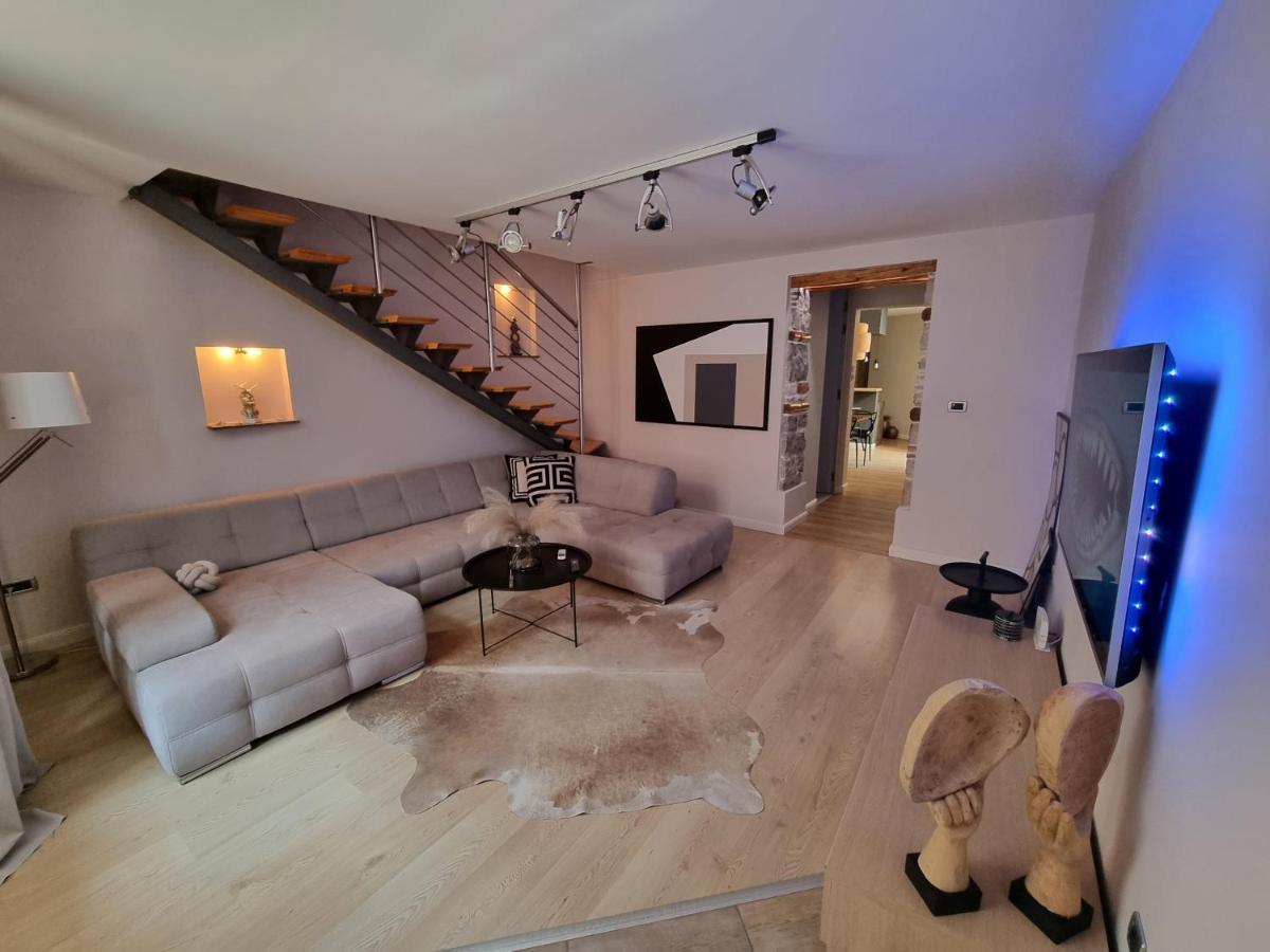 Arena Design Apartments With Free Private Parking And With A Terrace PUY Eksteriør bilde