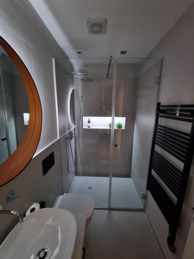 Arena Design Apartments With Free Private Parking And With A Terrace PUY Eksteriør bilde