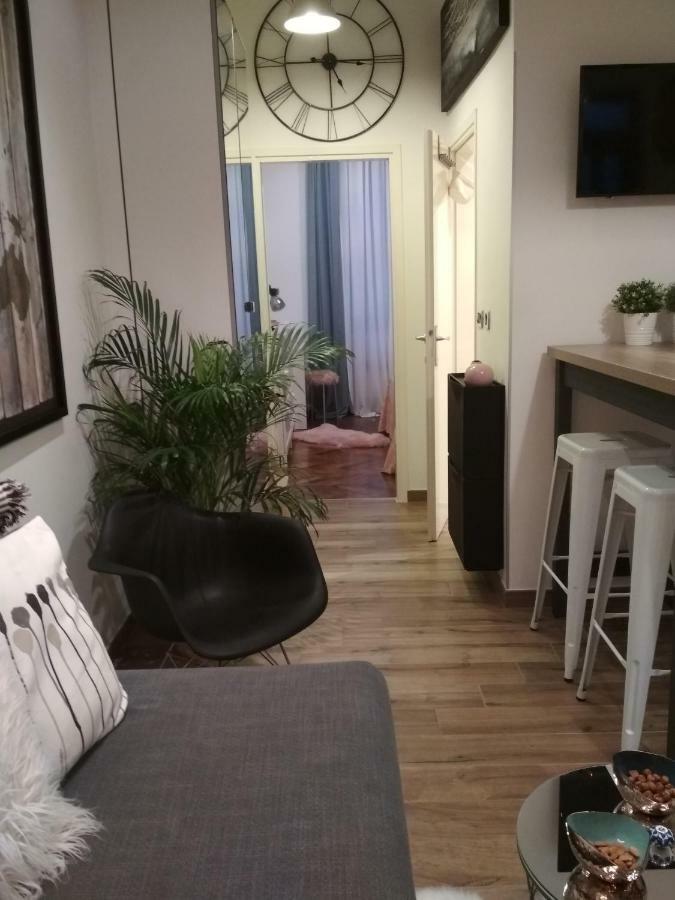Arena Design Apartments With Free Private Parking And With A Terrace PUY Eksteriør bilde