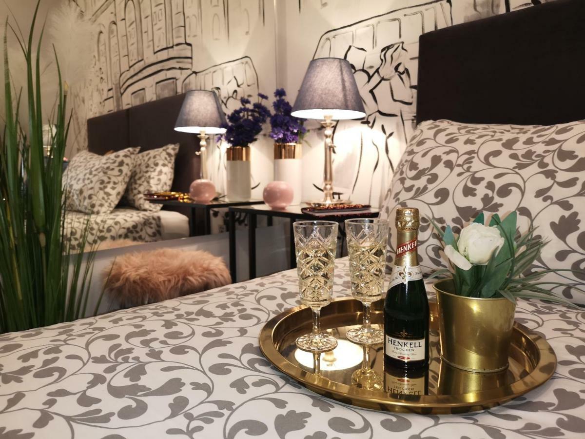 Arena Design Apartments With Free Private Parking And With A Terrace PUY Eksteriør bilde