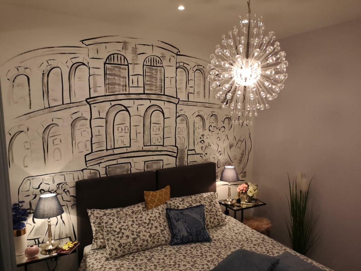 Arena Design Apartments With Free Private Parking And With A Terrace PUY Eksteriør bilde